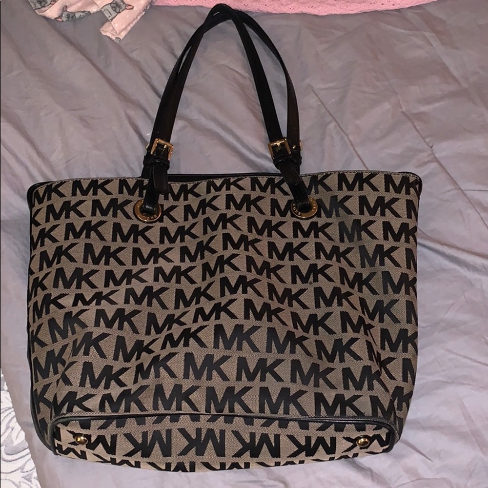 Michael Kors purse